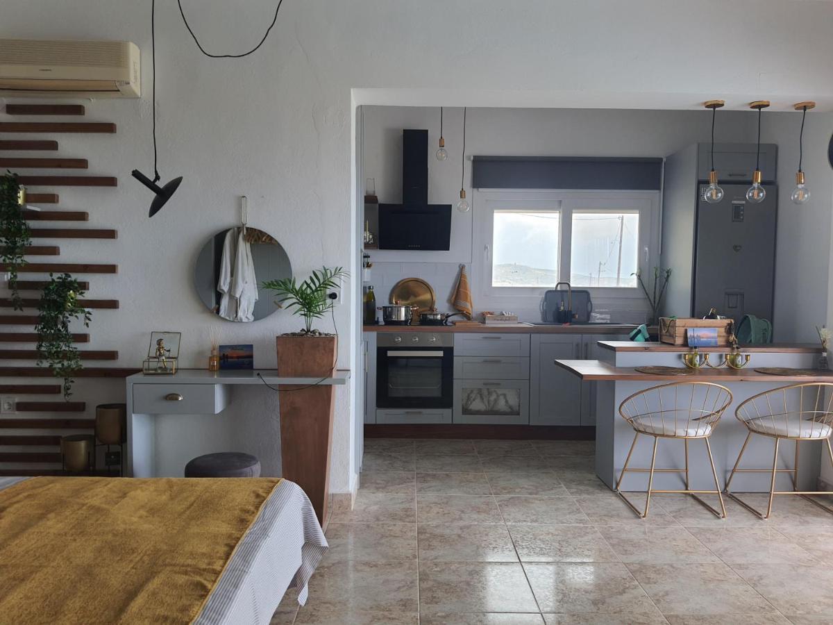 Tramonto Luxury Villa No2 - Breathtaking Sunset View Foiníkion Exterior photo